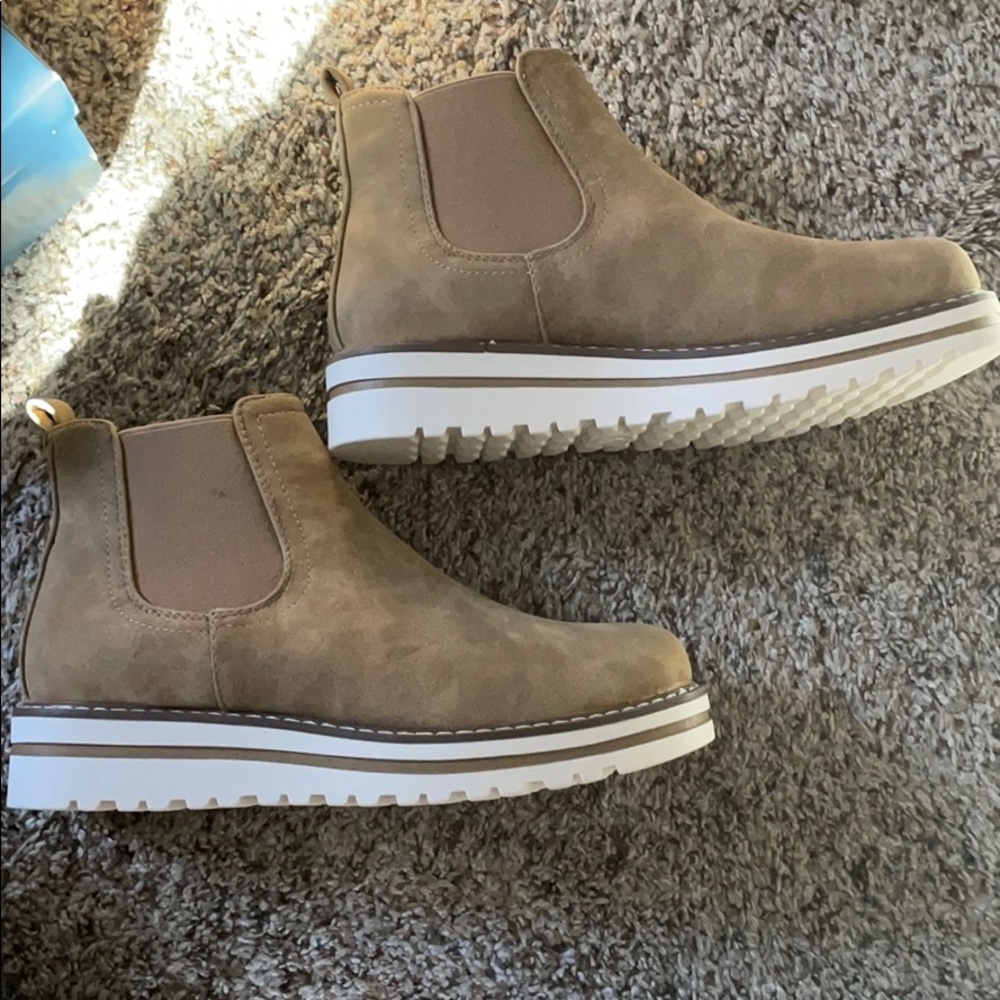 Ankle boots